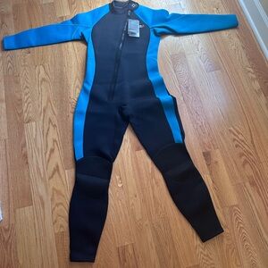 Men's Black and Blue Wetsuit